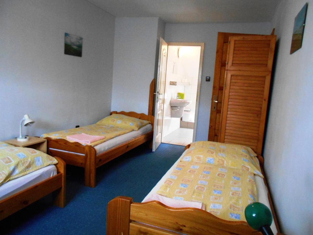 ジュール Arpad Panzio Bed & Breakfast エクステリア 写真