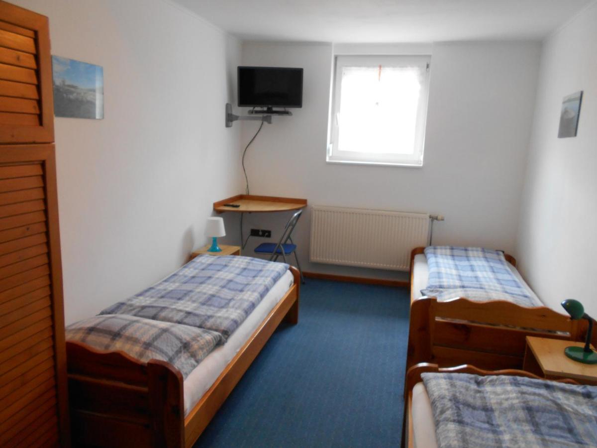 ジュール Arpad Panzio Bed & Breakfast エクステリア 写真